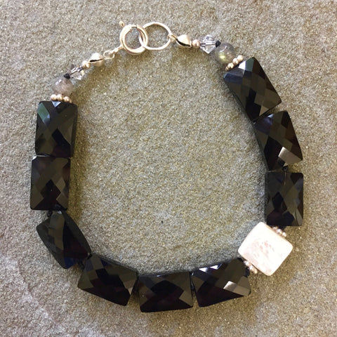 Luna Bracelet - After Dark (pearl)